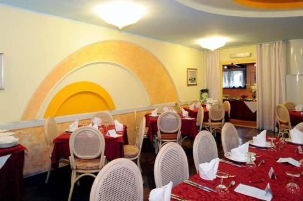 Sporthotel Olimpo ガルダ エクステリア 写真