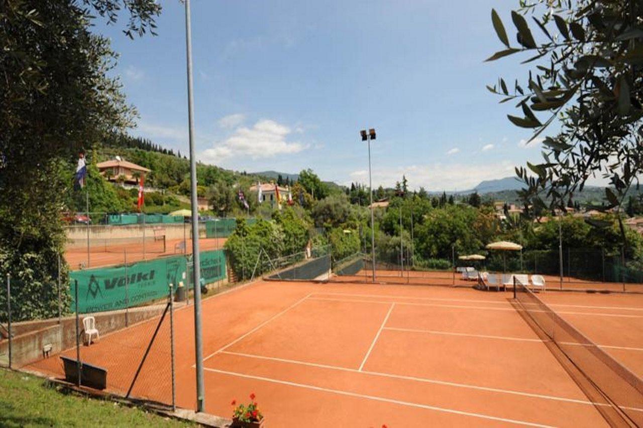 Sporthotel Olimpo ガルダ エクステリア 写真