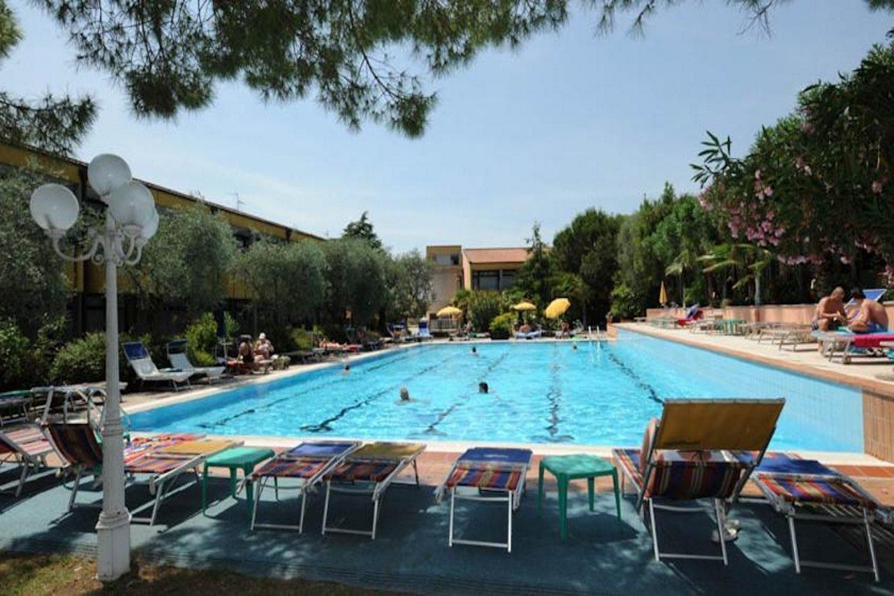 Sporthotel Olimpo ガルダ エクステリア 写真